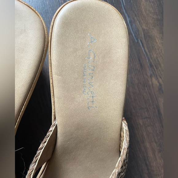 Tan sandals #B41 - Picture 2 of 4